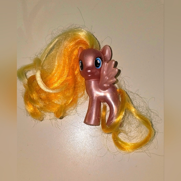 My Little Pony MLP G4 Pearlized Meadow Flower - Picture 1 of 4